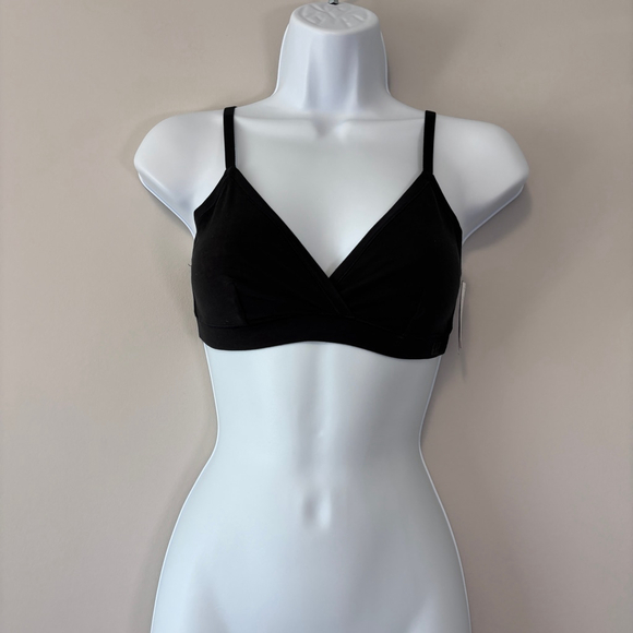 GAP GapBody Women's Large Black Breathe Full Coverage Bralette / Sports Bra NWT - Picture 3 of 7
